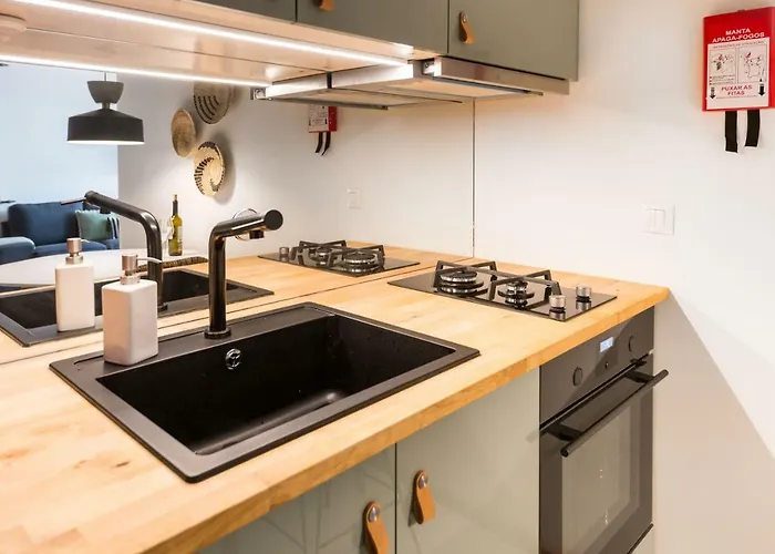 By The Sea With Large Private Terrace 아파트 *